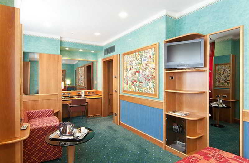 Brunelleschi Hotel Milano Esterno foto