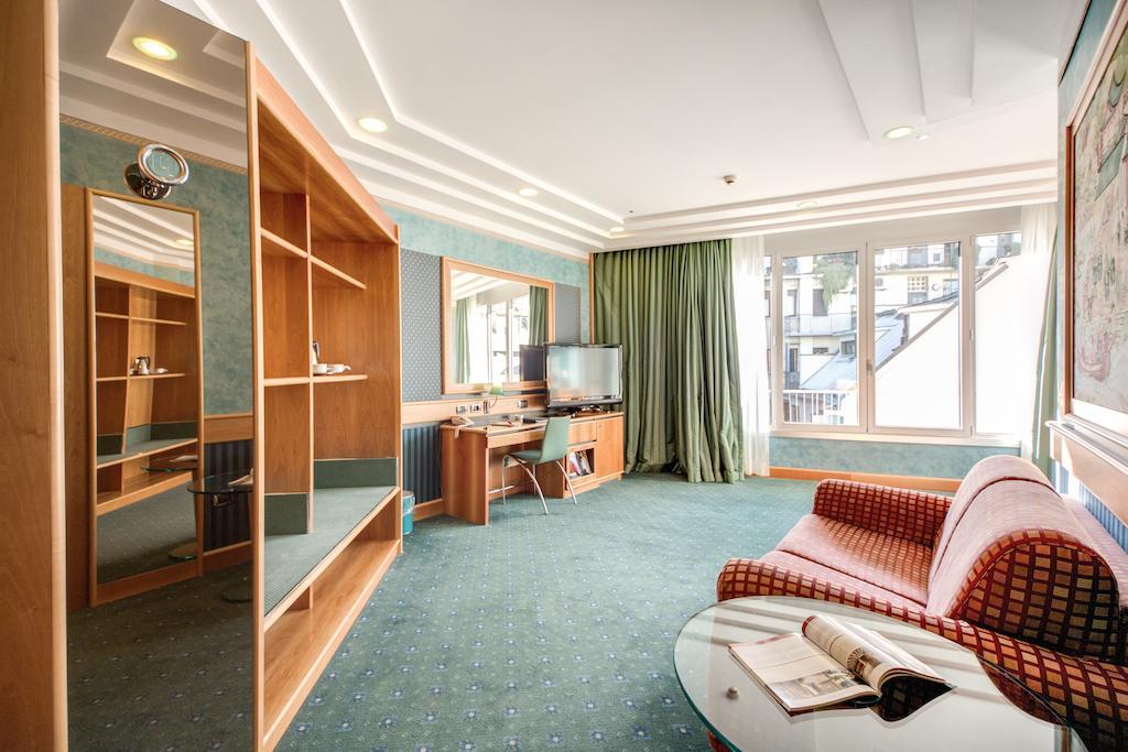 Brunelleschi Hotel Milano Esterno foto