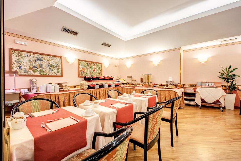 Brunelleschi Hotel Milano Esterno foto