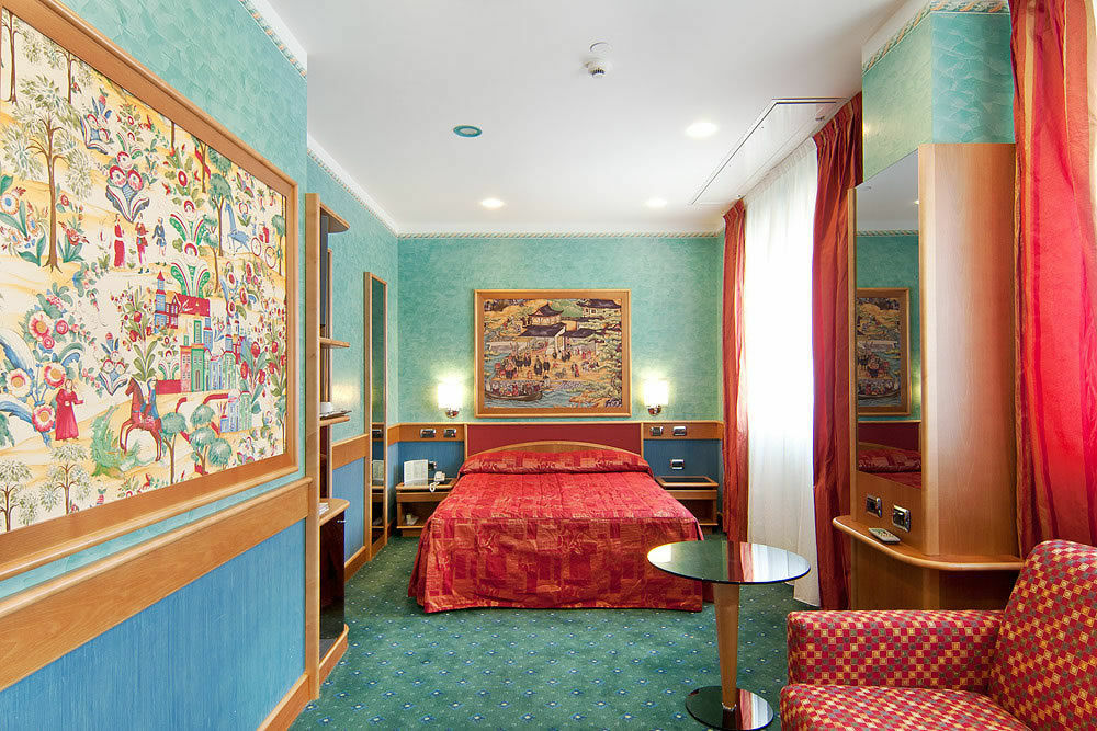 Brunelleschi Hotel Milano Esterno foto