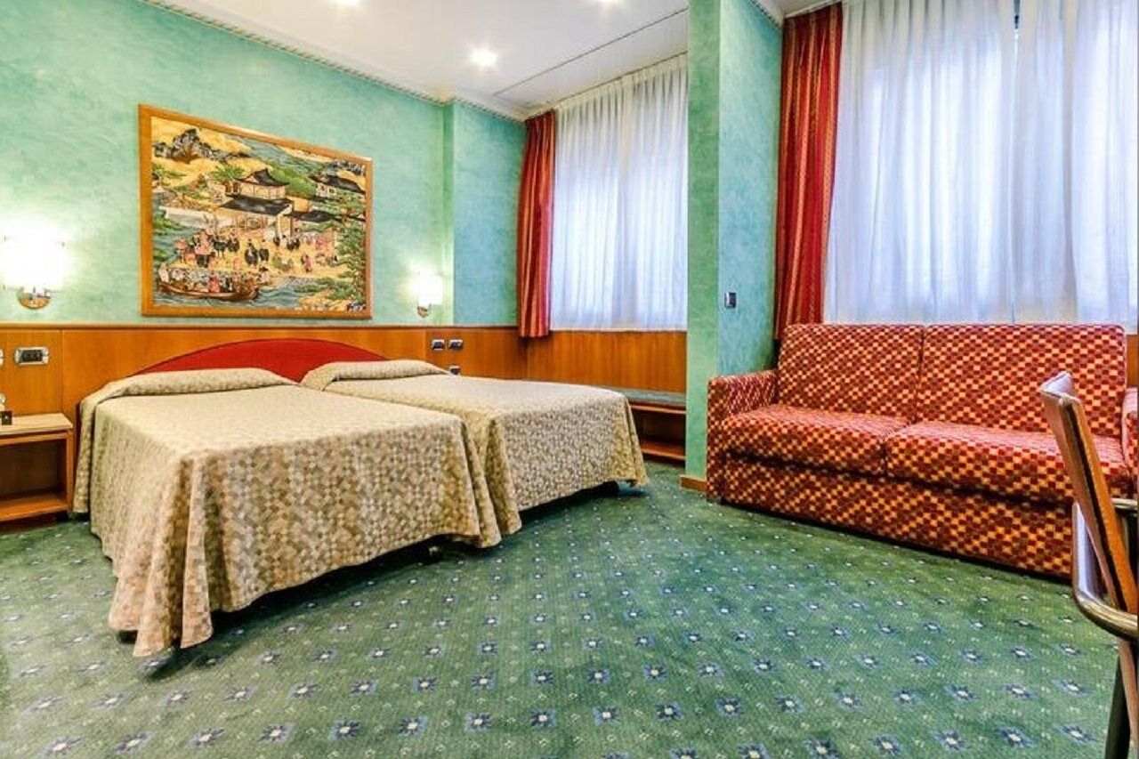 Brunelleschi Hotel Milano Esterno foto